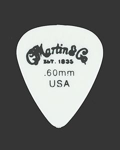 Martin 351 Nylon Thin Medium 0.60mm 마틴 나일론 기타피크 화이트 (국내정식수입품)