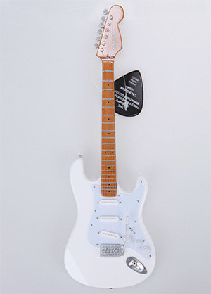 [일시품절] Axe Heaven Fender Stratocaster Olympic White 액스헤븐 펜더 스트라토캐스터 올림픽 화이트 레플리카 미니어처 (국내정식수입품)
