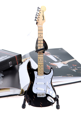 [일시품절] Axe Heaven Fender Custom Shop Relic Eric Clapton Signature 액스헤븐 펜더 커스텀샵 레릭 에릭 클랩튼 시그니처 레플리카 미니어처 (국내정식수입품)