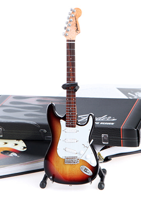 Axe Heaven Fender Stratocaster Classic Sunburst 액스헤븐 펜더 스트라토캐스터 클래식 선버스트 레플리카 미니어처 (국내정식수입품)