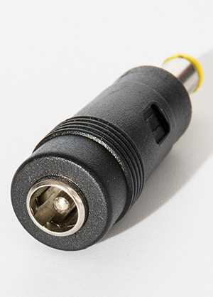 Atron DC Plug Zender 5.5 x 2.1pi to 5 x 1 x 4pi 아트론 디씨 플러그 젠더 (센터핀 타입, 국내정품 당일발송)